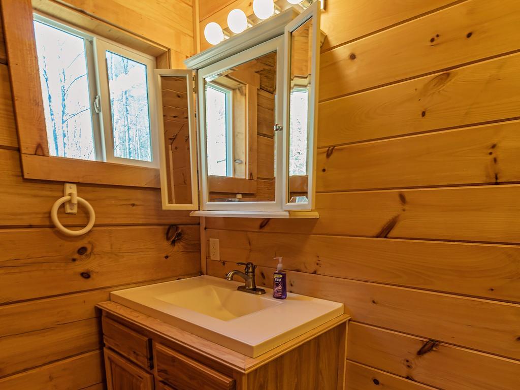 Log Cabin In Smoky Mountains Sevierville Room photo