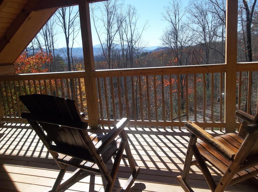 Log Cabin In Smoky Mountains Sevierville Room photo